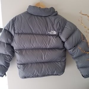grey north face puffer